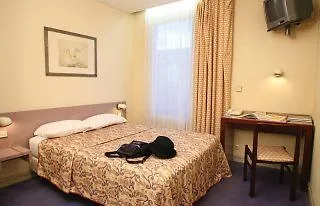 Hotel Armstrong Paris